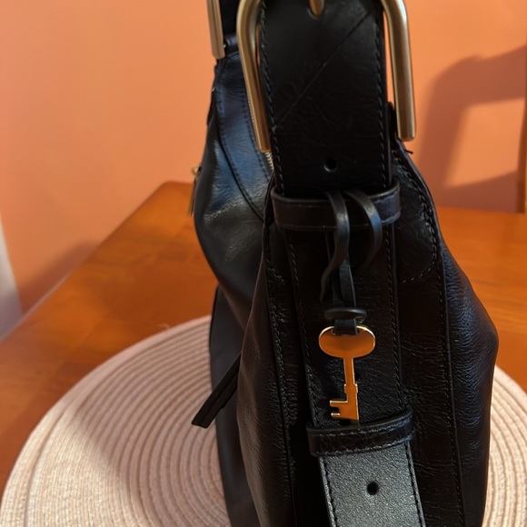 Fossil Hannah hobo-black leather in like new condition. - Picture 5 of 11